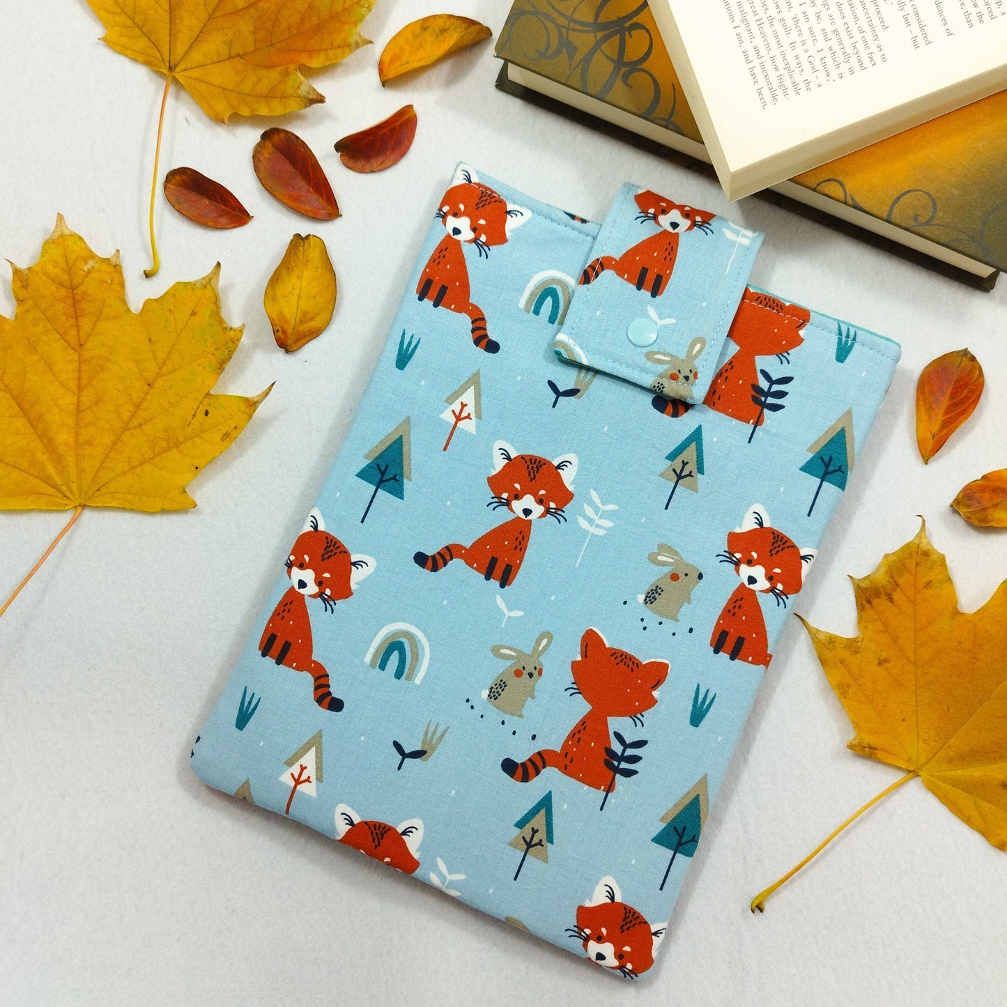 Book sleeve a tema "Panda rossi e coniglietti" | Custodia per libri e cover Kindle