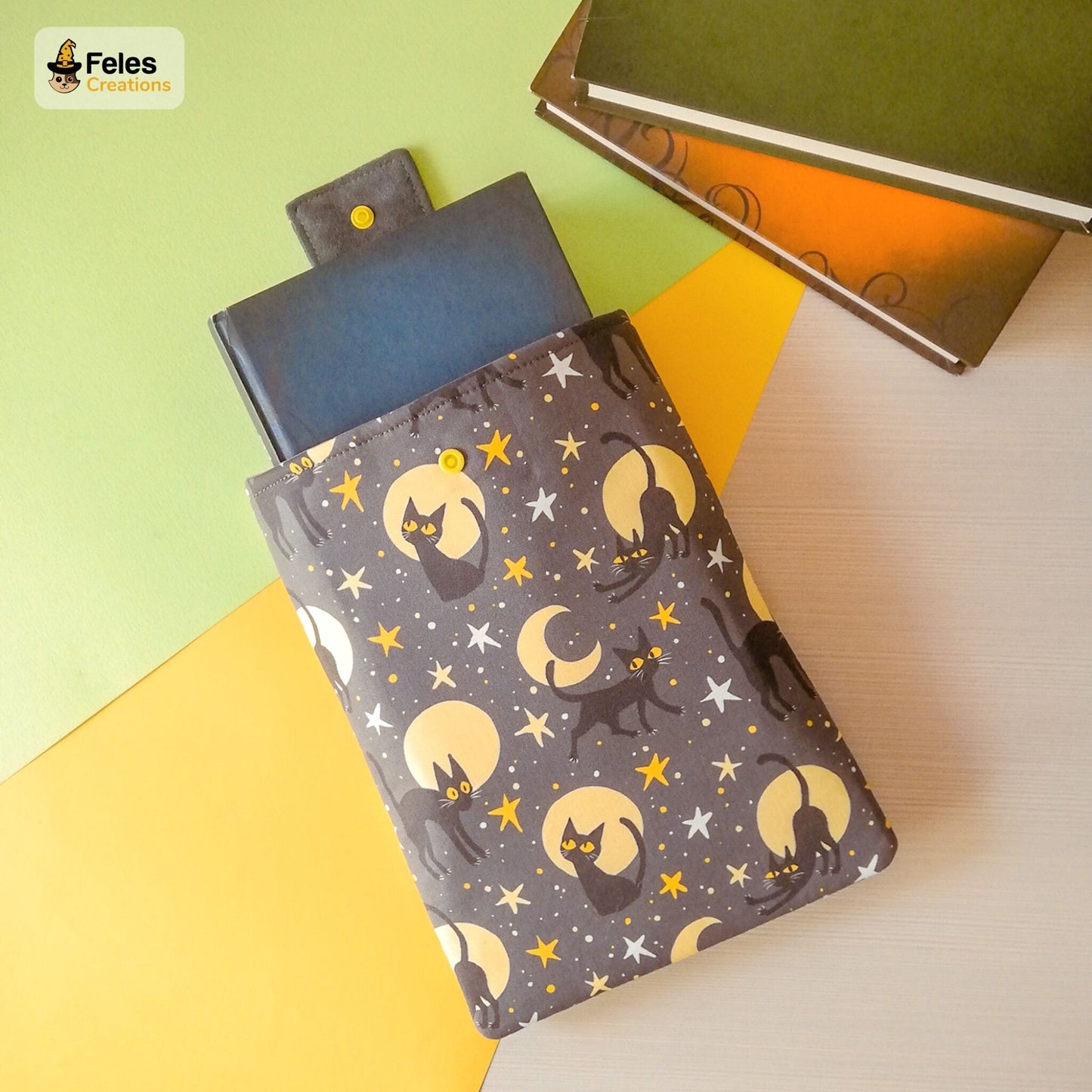 Book sleeve "Gatti e lune" | Custodia per libri e cover Kindle