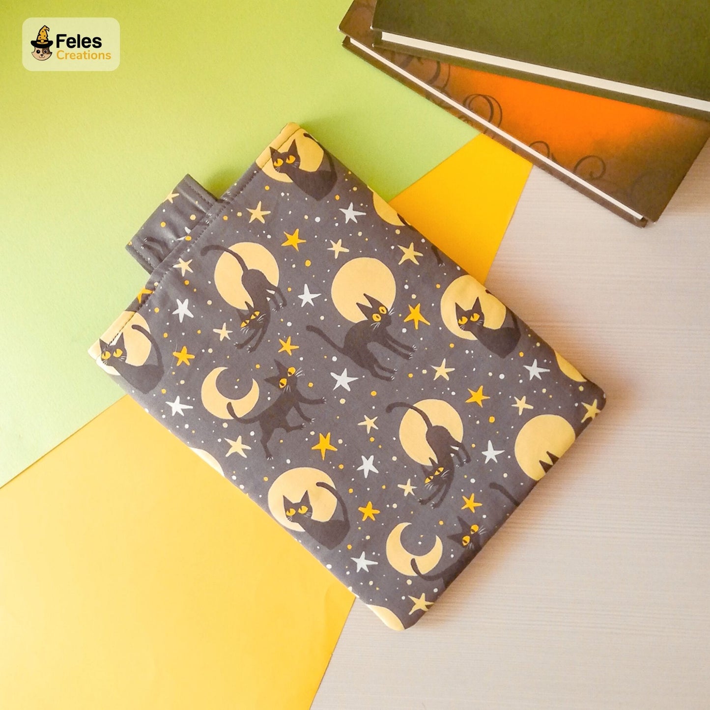 Book sleeve "Gatti e lune" | Custodia per libri e cover Kindle