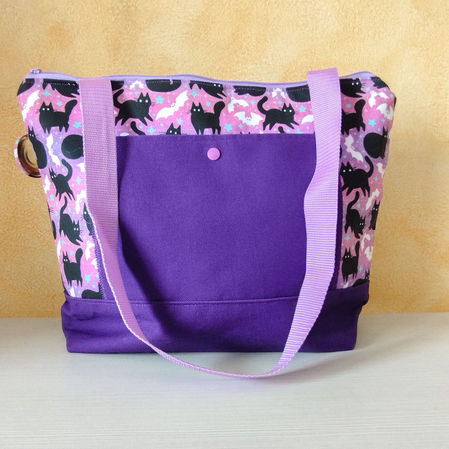Borsa a spalla "Gatti e pipistrelli viola"