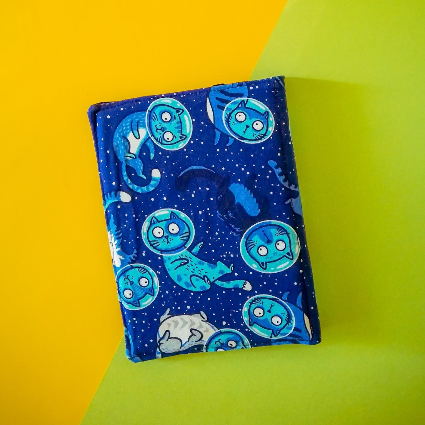Custodia rigida per ebook reader Kindle e Kobo "Gatti astronauti"