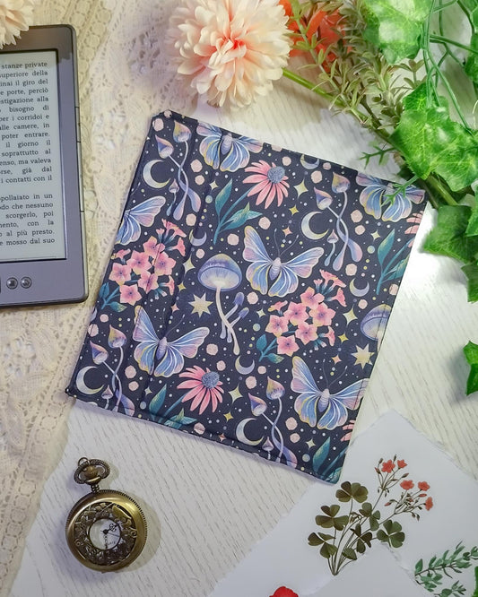 Cover rigida rimovibile per ebook reader Kindle e Kobo "Falene e meduse"