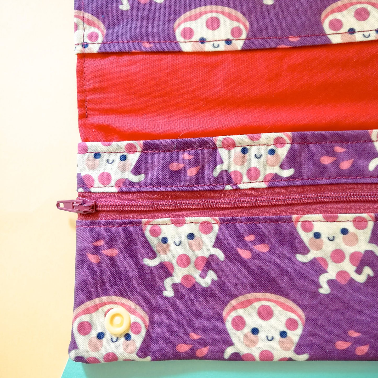 Porta tabacco Pizze che corrono