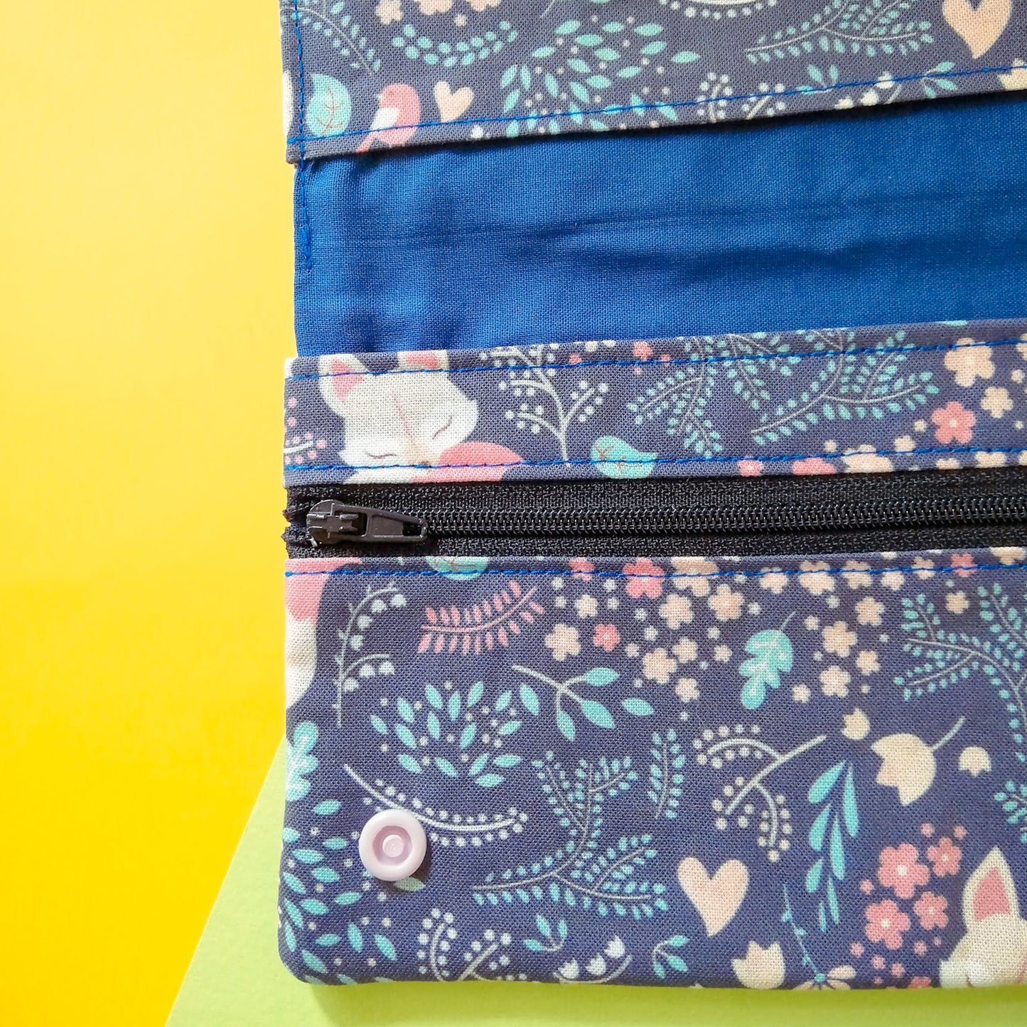 Porta documenti "Volpi che dormono di notte"