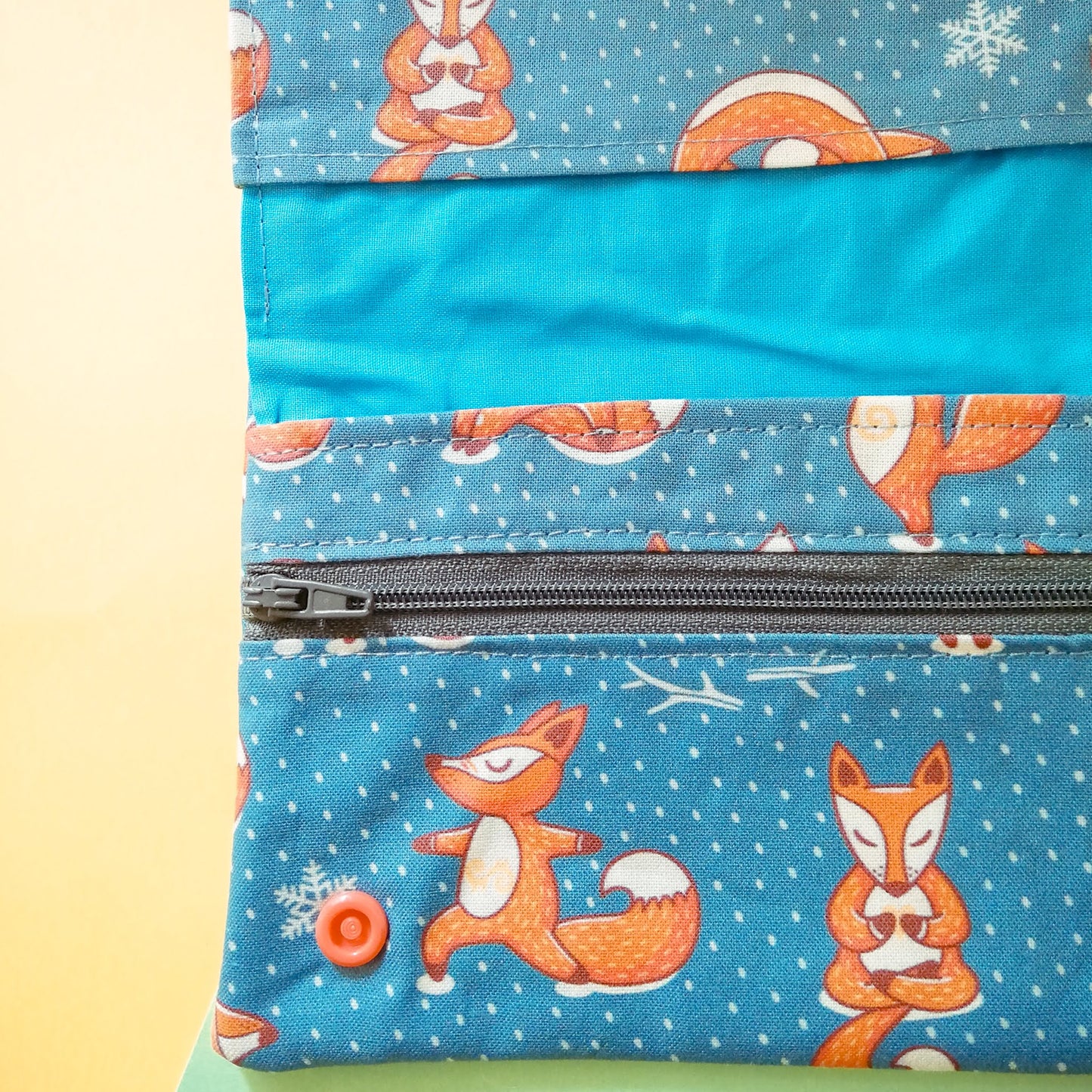 Porta documenti "Volpi che fanno yoga"