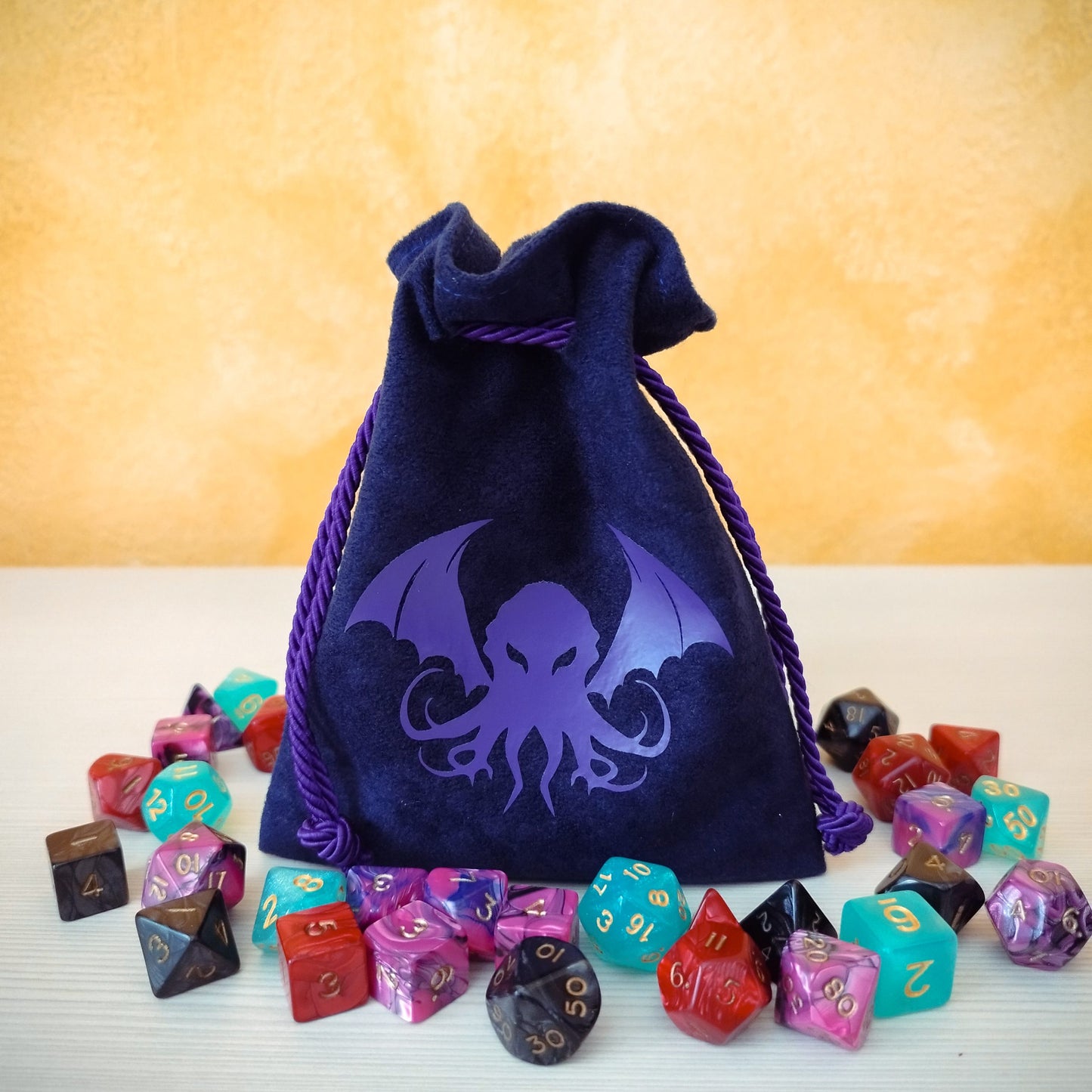 Sacchetto porta dadi "Cthulhu con ali"