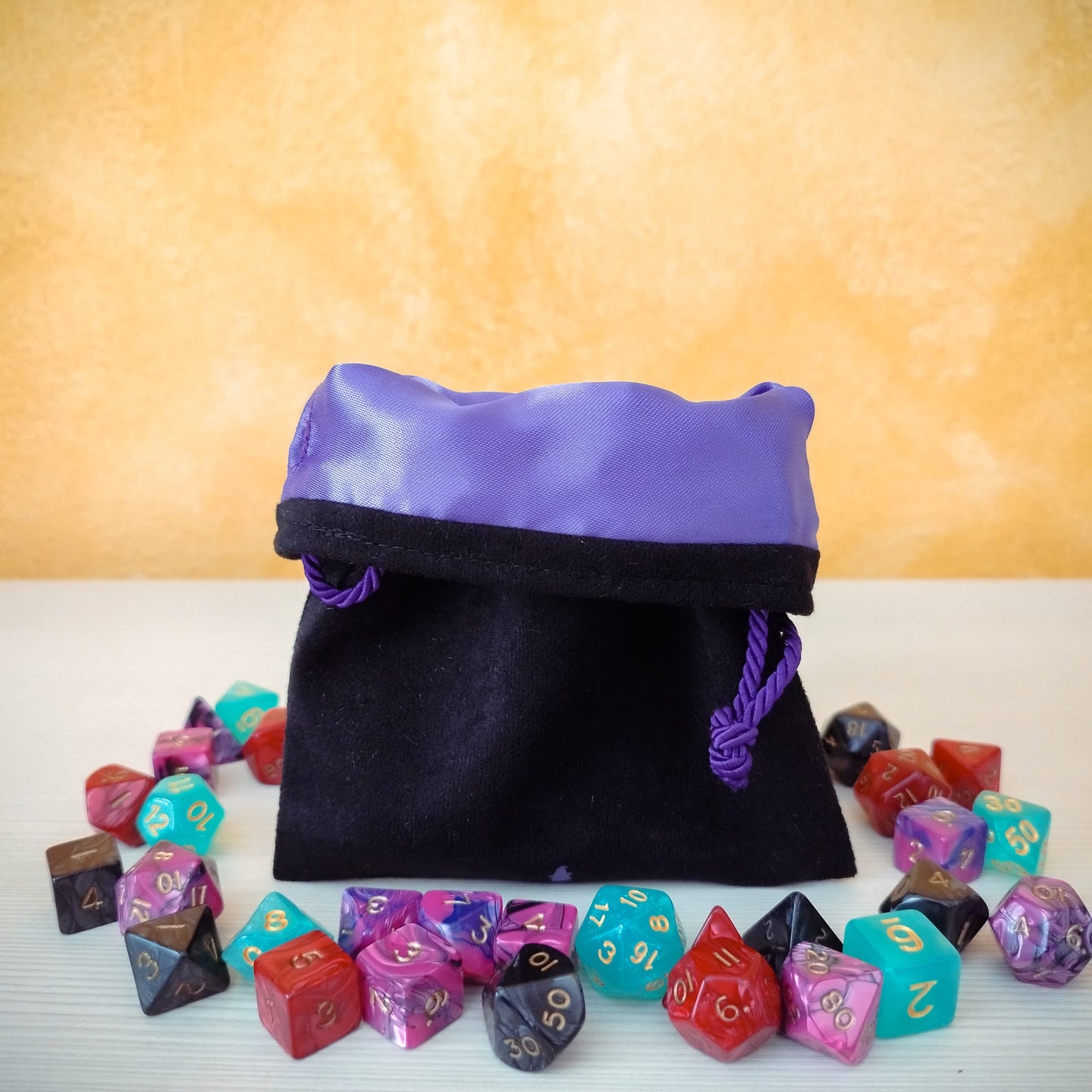 Sacchetto porta dadi specie "Tiefling" con corna