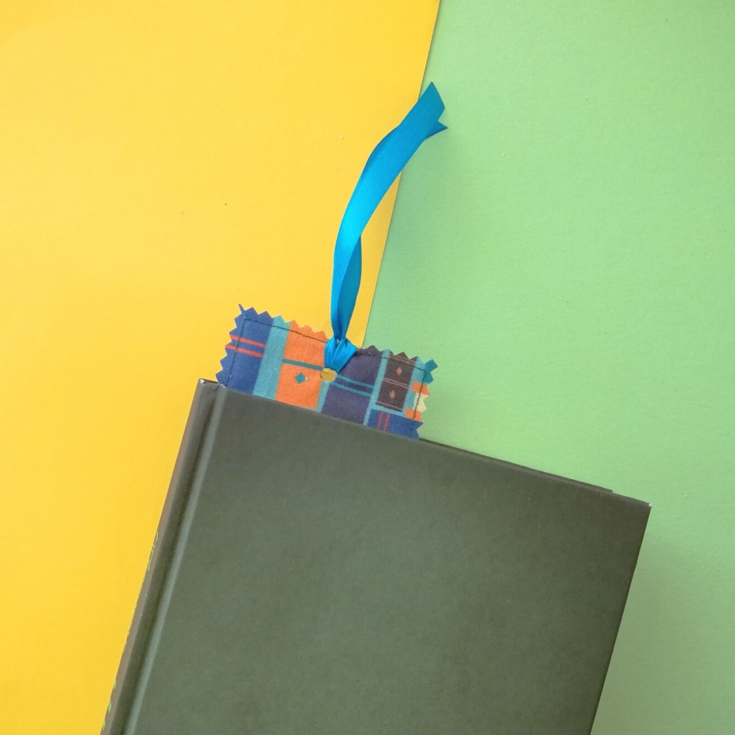 Segnalibro a tema libri