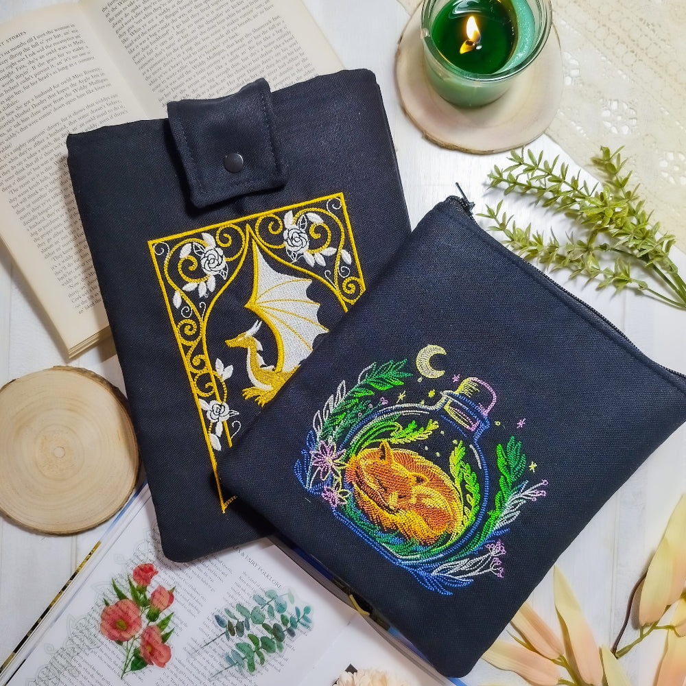 Book sleeve ricamate