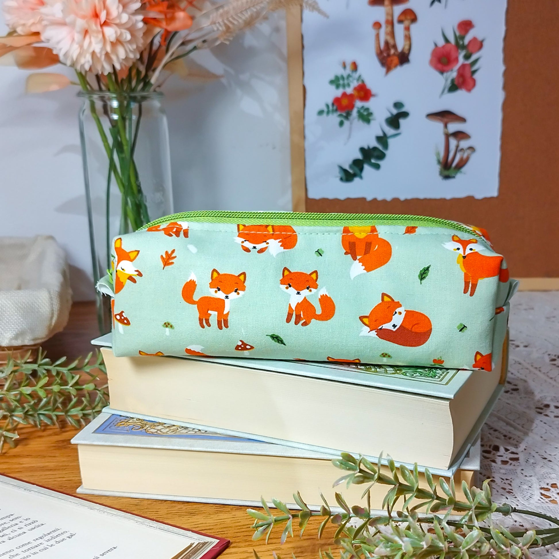 Astuccio fantasy volpi e funghi bosco - retro