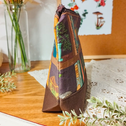 Astuccio grande fantasy libri sugli scaffali marrone - lato