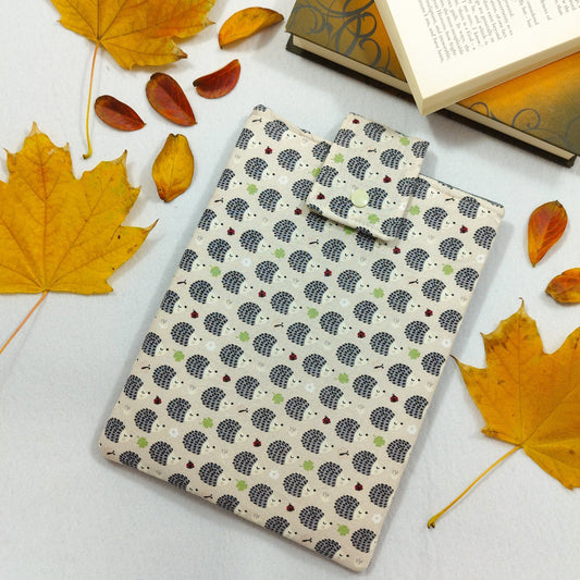 Book sleeve "Ricci e coccinelle" | Custodia per libri e cover Kindle