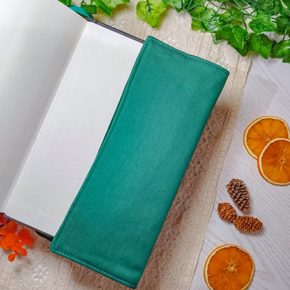 Book cover ricamata "Albero sui libri" | Custodia per libri regolabile