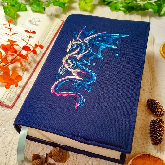 Book cover ricamata "Drago celestiale" | Custodia per libri regolabile