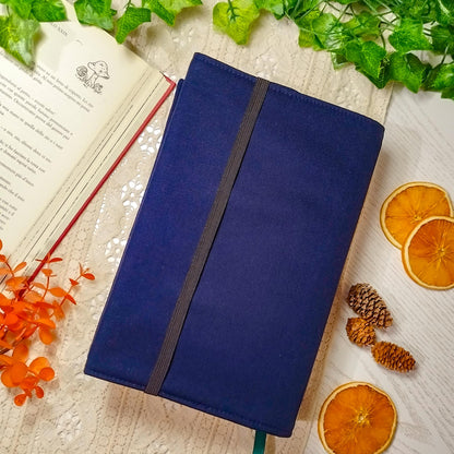 Book cover ricamata "Drago celestiale" | Custodia per libri regolabile