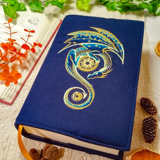 Book cover ricamata "Drago e sole celestiale" | Custodia per libri regolabile