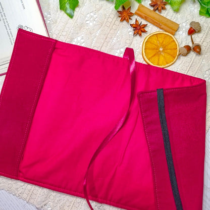 Book cover ricamata "Gatto Maneki Neko" | Custodia per libri regolabile