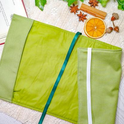 Book cover ricamata "Teiera giapponese" | Custodia per libri regolabile