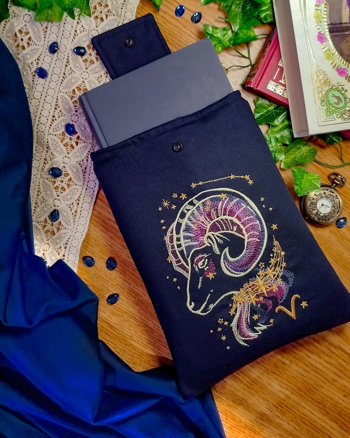 Book sleeve cover per libri ricamate zodiaco ariete - libro