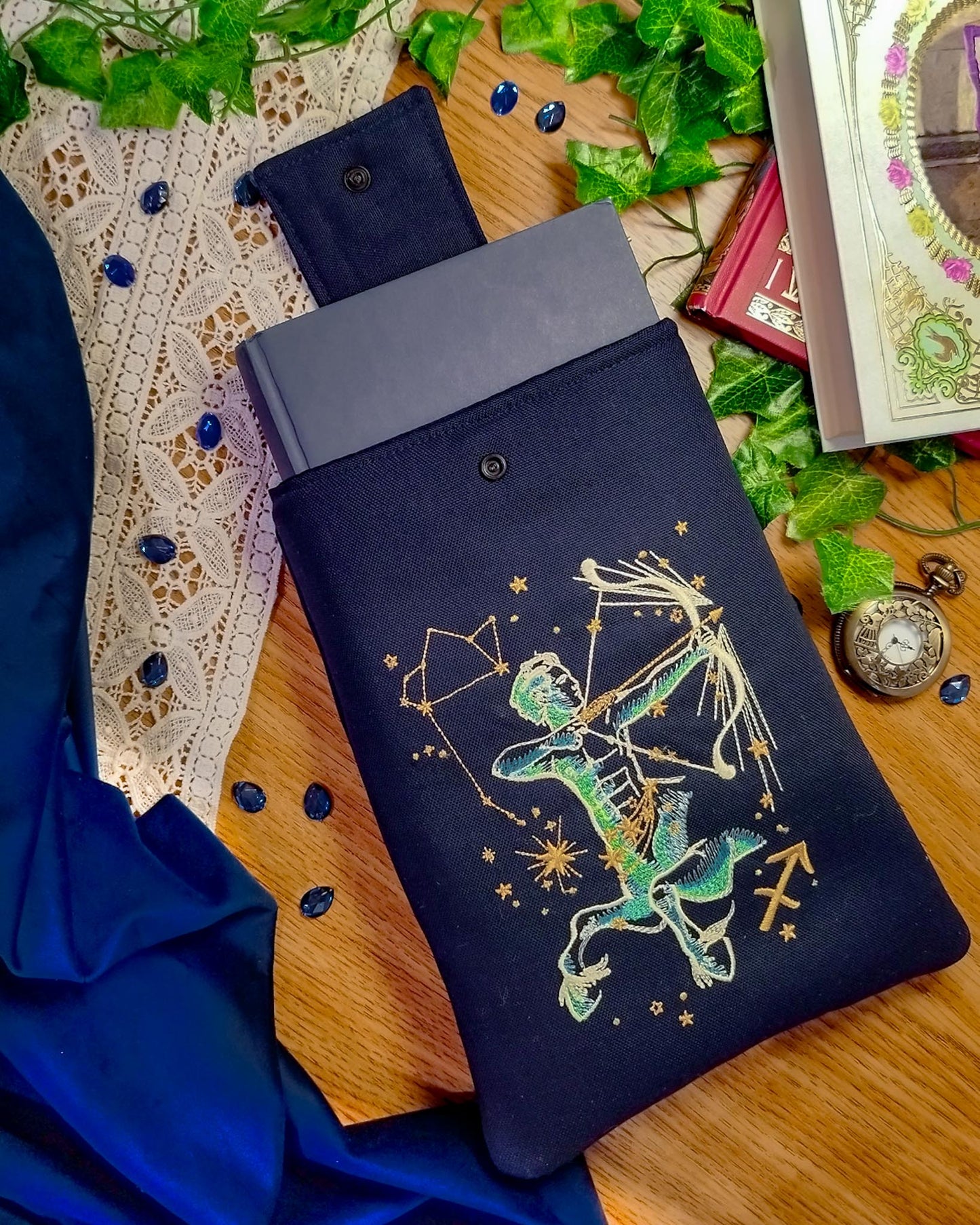 Book sleeve cover per libri ricamate zodiaco sagittario - libro