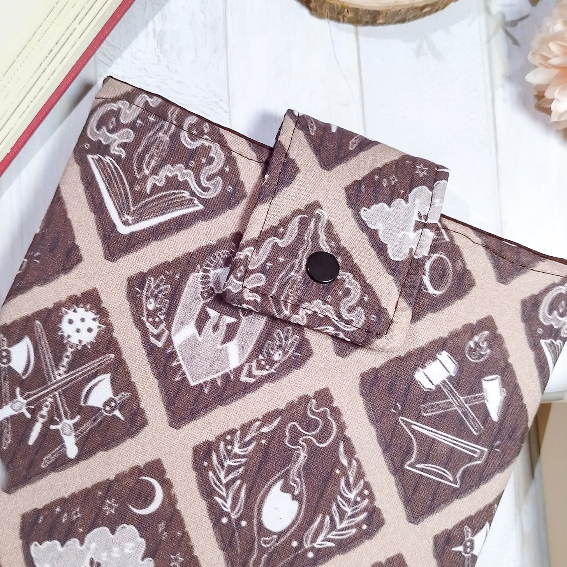 Book sleeve custodia per libri fantasy villaggio - bottone