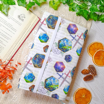 Book cover "Dadi e fiori" | Custodia per libri regolabile