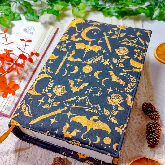 Book cover "Draghi dorati" | Custodia per libri regolabile