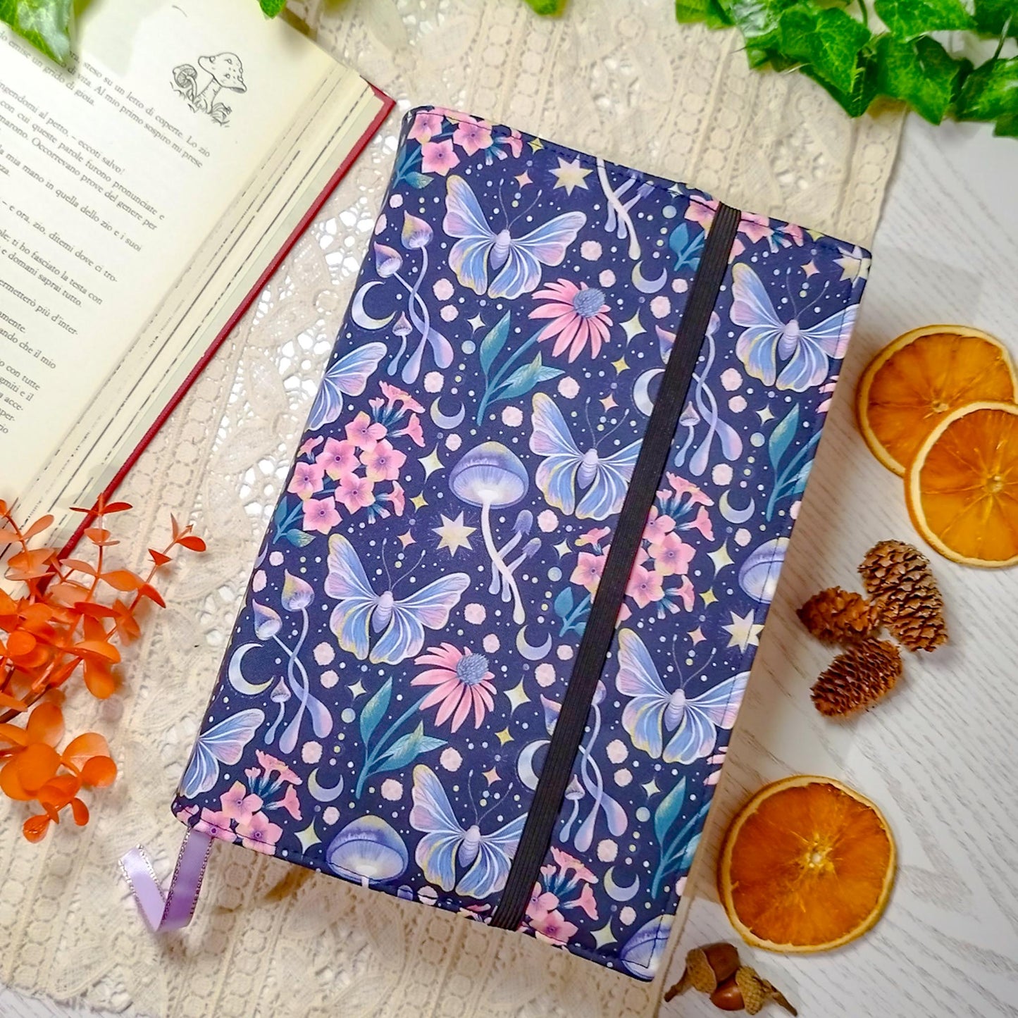 Book cover "Farfalle e meduse" | Custodia per libri regolabile