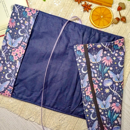 Book cover "Farfalle e meduse" | Custodia per libri regolabile