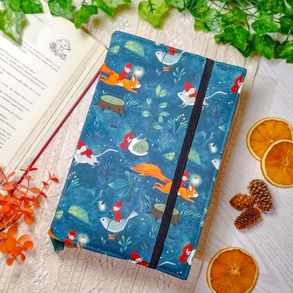 Book cover "Folletti e scoiattoli" | Custodia per libri regolabile
