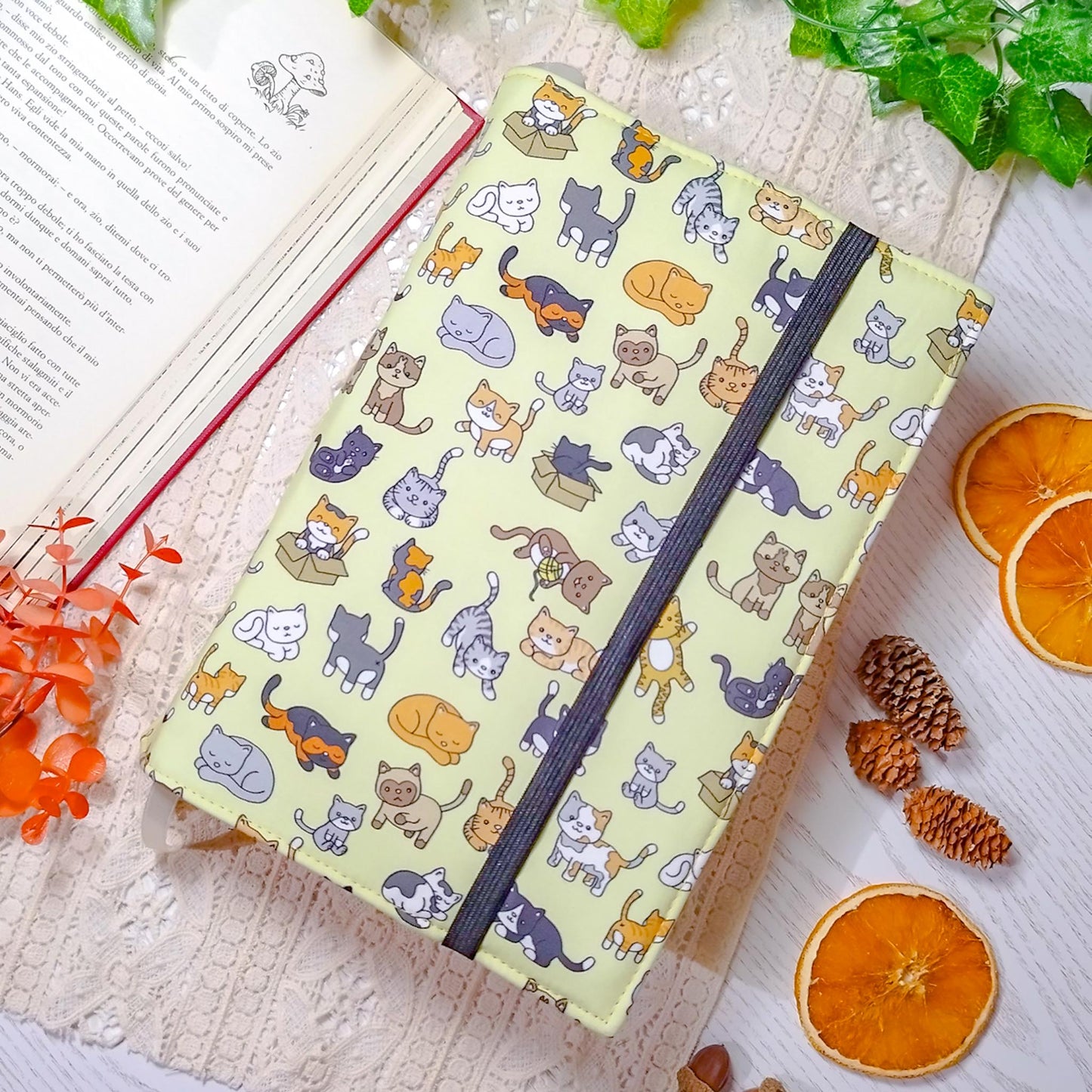 Book cover "Gatti nelle scatole" | Custodia per libri regolabile