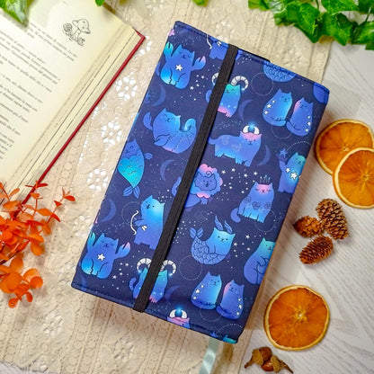 Book cover "Gatti zodiaco" | Custodia per libri regolabile