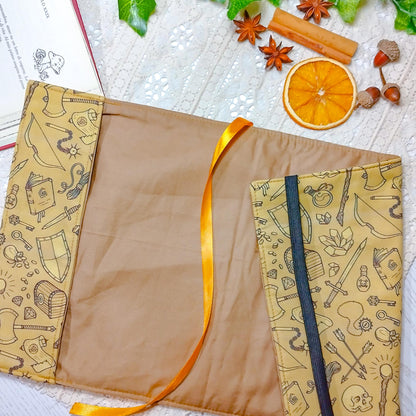 Book cover "Oggetti fantasy marrone" | Custodia per libri regolabile