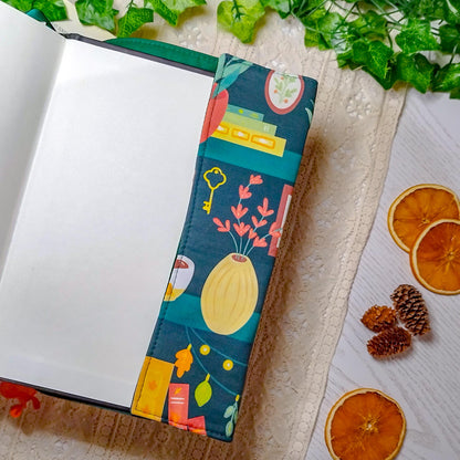 Book cover "Libri e candele" | Custodia per libri regolabile