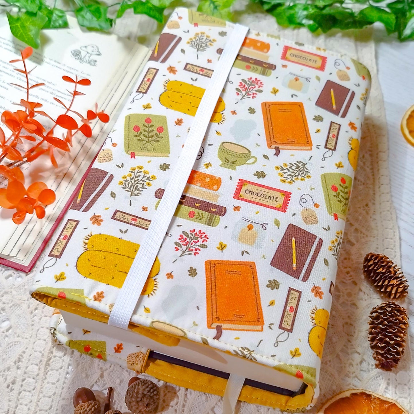 Book cover "Libri in autunno" | Custodia per libri regolabile
