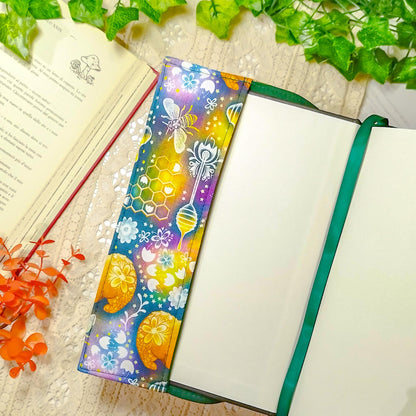 Book cover "Orsi e api" | Custodia per libri regolabile