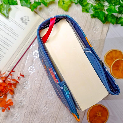 Book cover "Panda rossi sugli alberi" | Custodia per libri regolabile