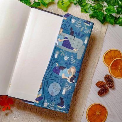 Book cover "Ragazza che legge" | Custodia per libri regolabile