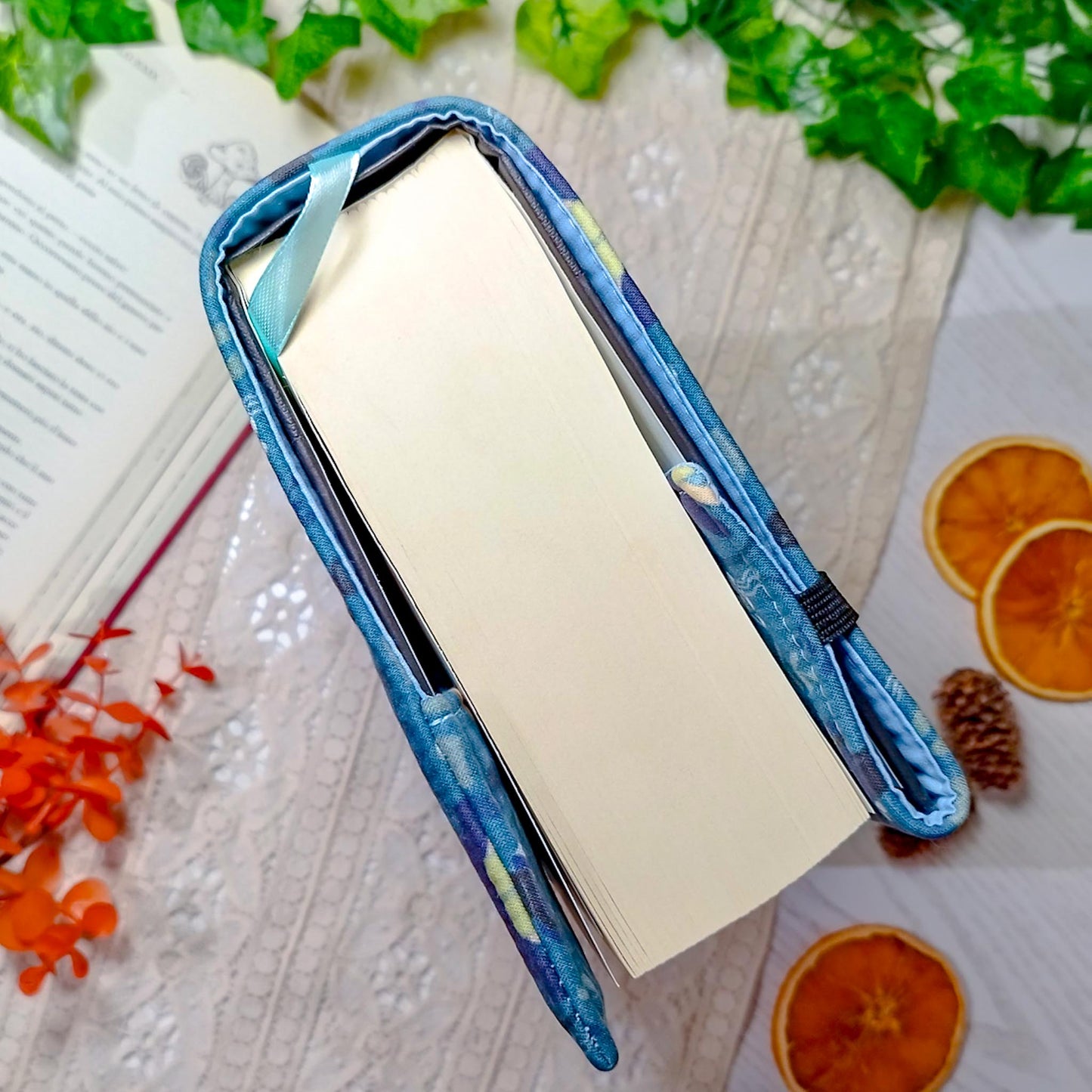 Book cover "Ragazza che legge" | Custodia per libri regolabile