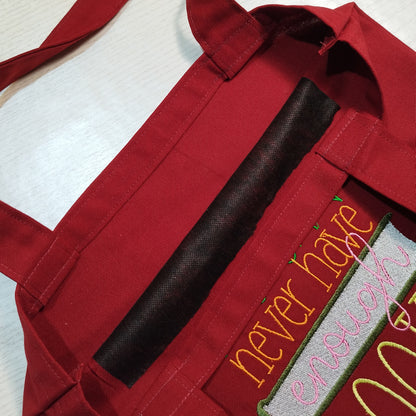Borsa_shopper_ricamata_fantasy_neve_have_enough_books_rossa_
