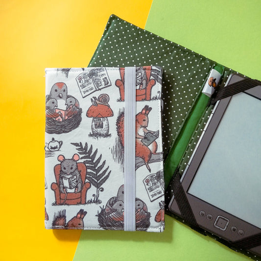 Custodia rigida per ebook reader Kindle e Kobo "Scoiattoli e topi"