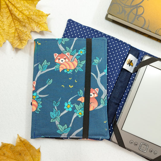 Cover Kindle panda rossi sui rami - fronte