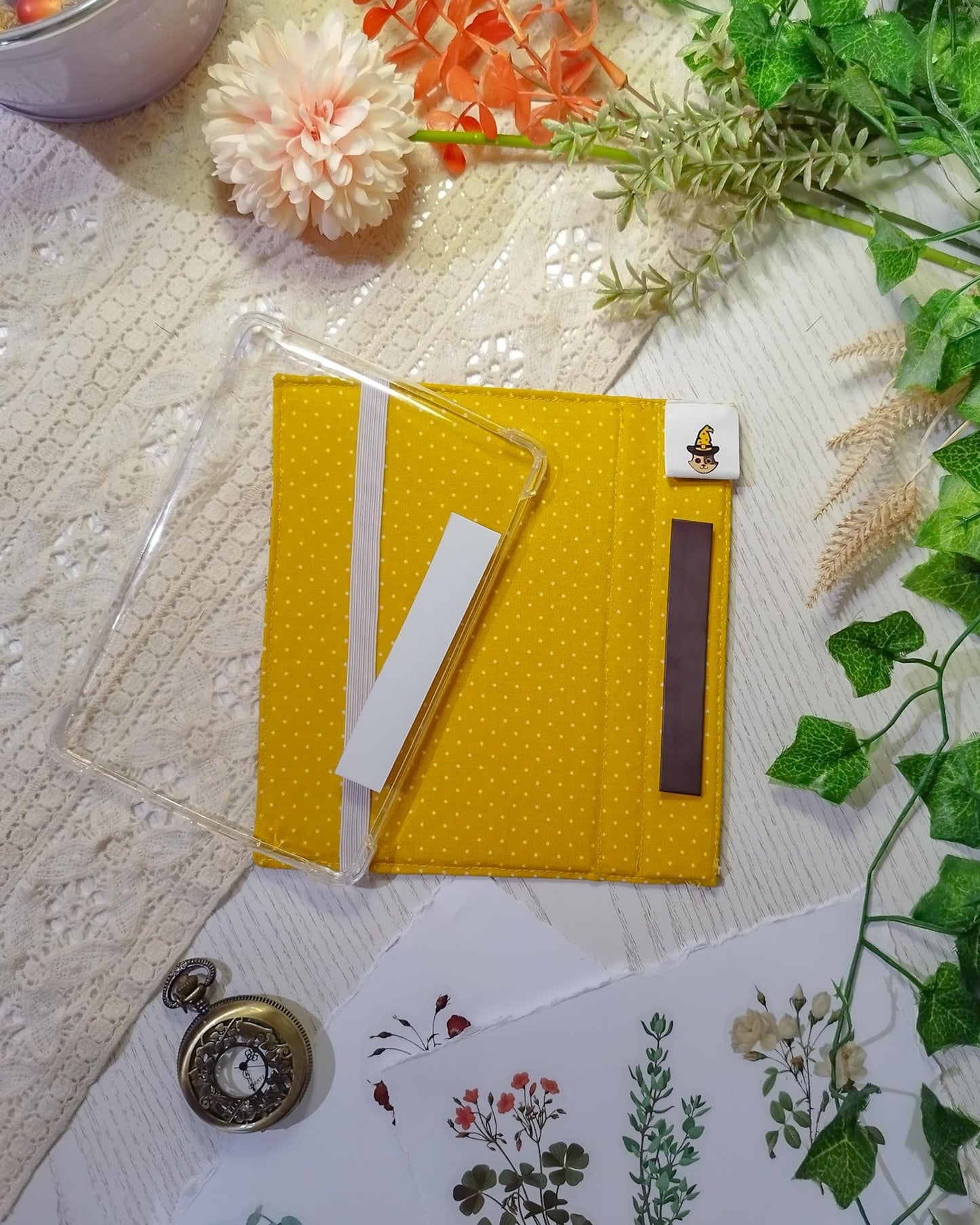 Cover kindle e kobo rigida rimovibile fantasy - interno giallo custodia