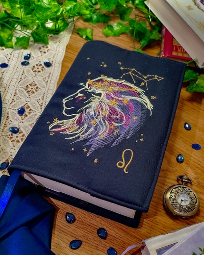 Cover per libri ricamata zodiaco leone - copertina