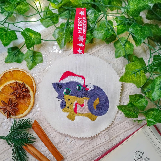 Decoro per l'albero di Natale ricamato Gatto e biscotto