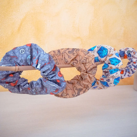 Elastico per capelli scrunchies a tema giochi di ruolo