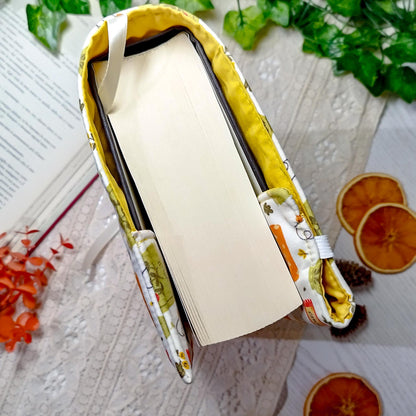 Book cover "Libri in autunno" | Custodia per libri regolabile