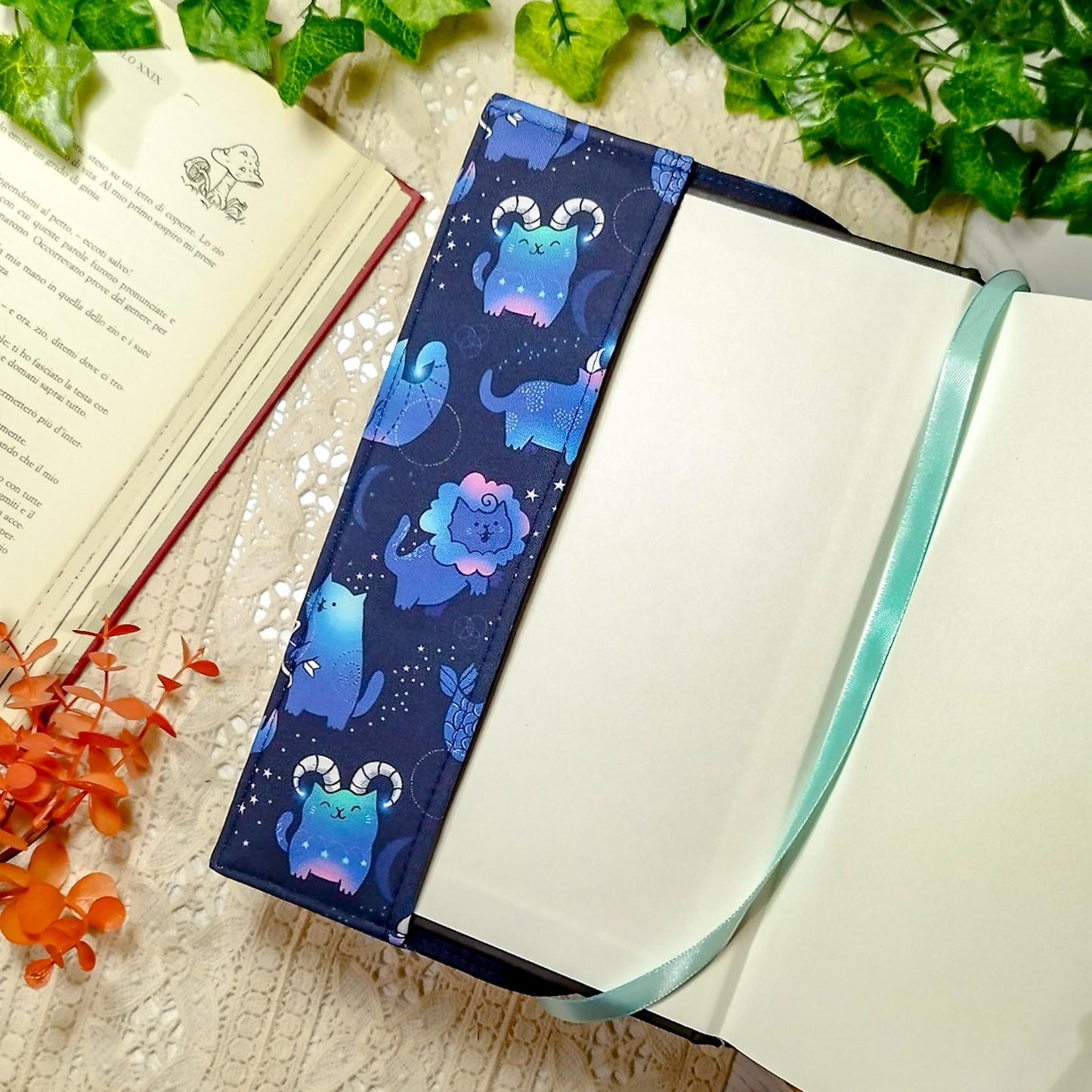 Book cover "Gatti zodiaco" | Custodia per libri regolabile