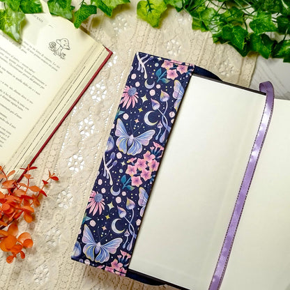 Book cover "Falene e meduse" | Custodia per libri regolabile