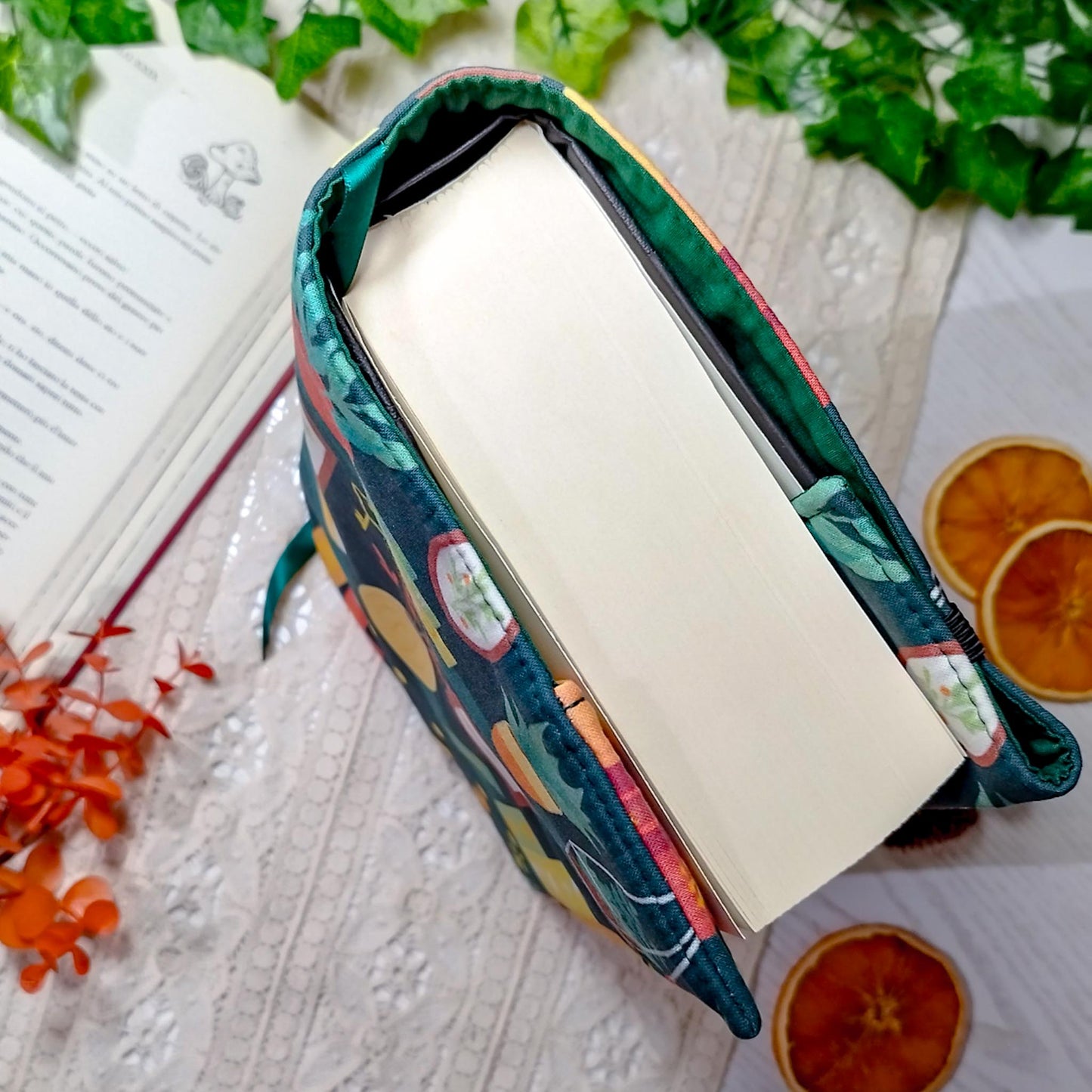 Book cover "Libri e candele" | Custodia per libri regolabile